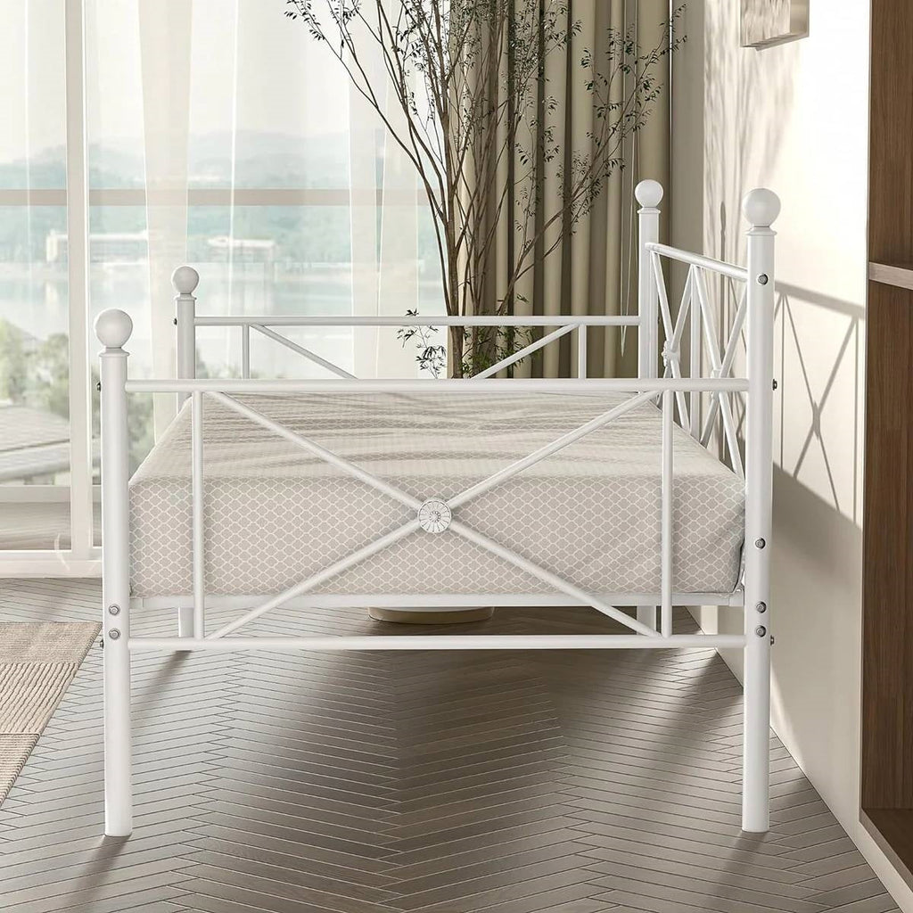 Twin size Heavy Duty Metal Daybed Frame in Classic White Finish