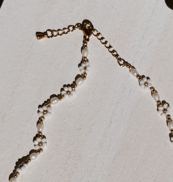 Freshwater Pearl and Flower Beaded Necklace