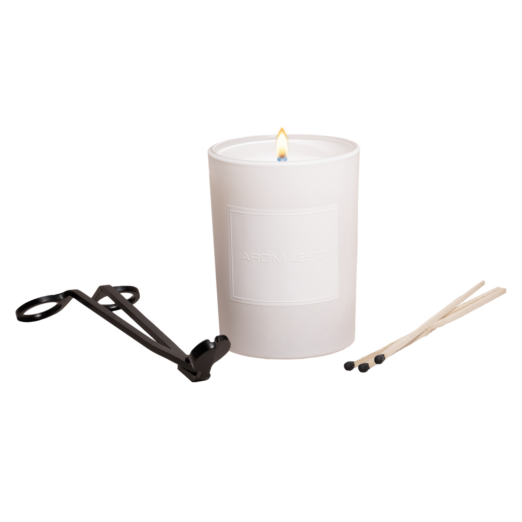 Escapade Single-Wick Candle