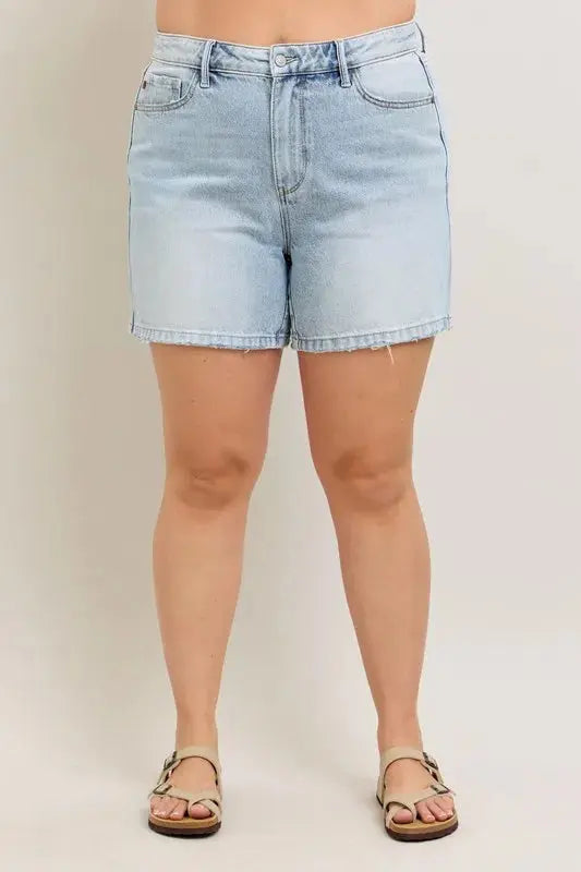 Judy Blue Jeans - Plus Size Frayed Hem High Rise Denim Shorts with Pockets