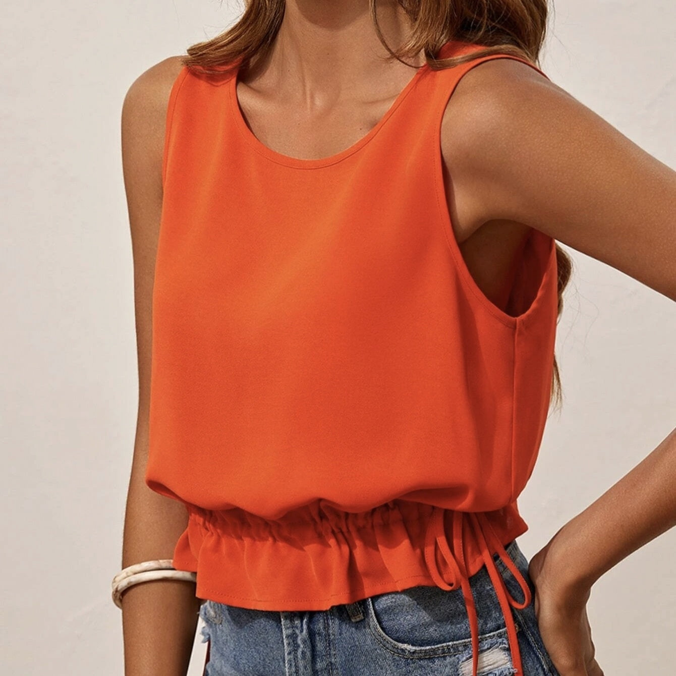 Ladies Sleeveless Ruffle Blouse, Solid Color Ruffle Hem Design, Fashionable Casual Style