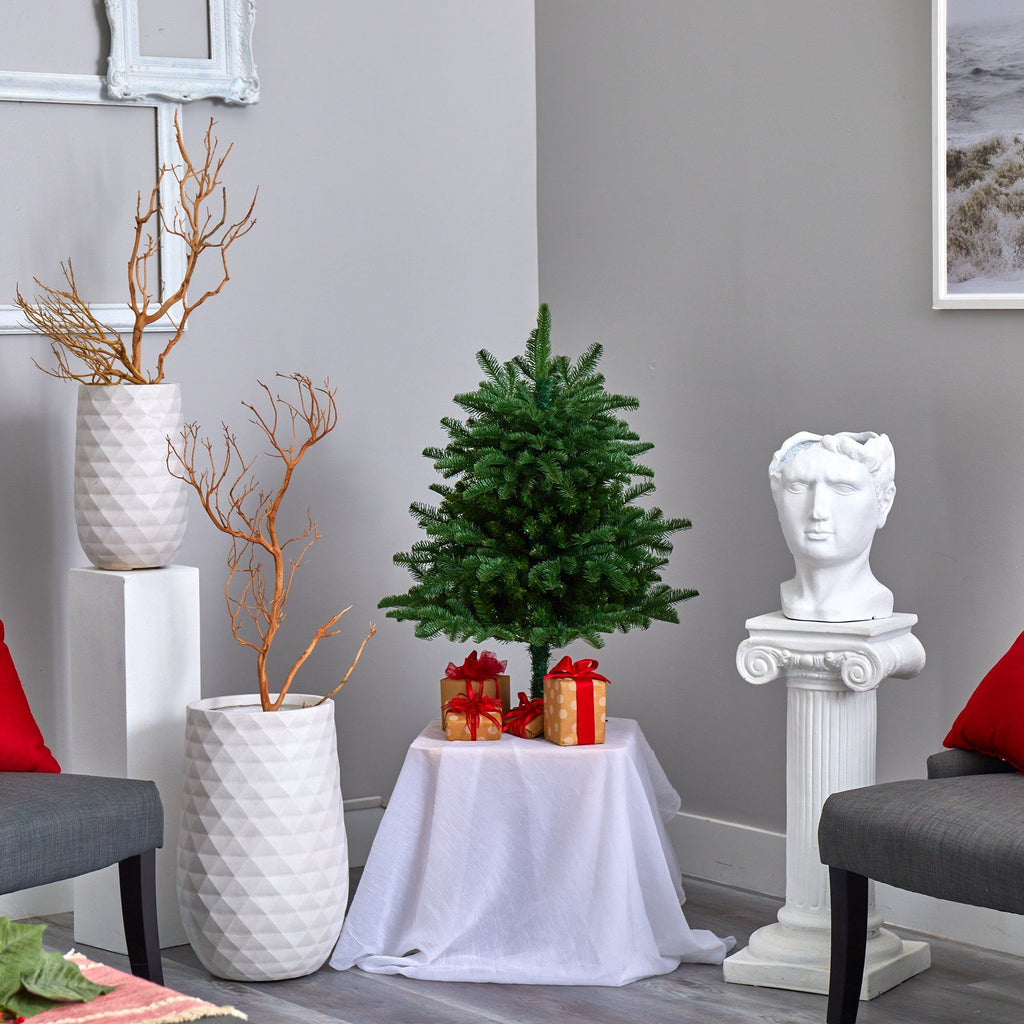 3’ South Carolina Spruce Artificial Christmas Tree with 458 Bendable Branches