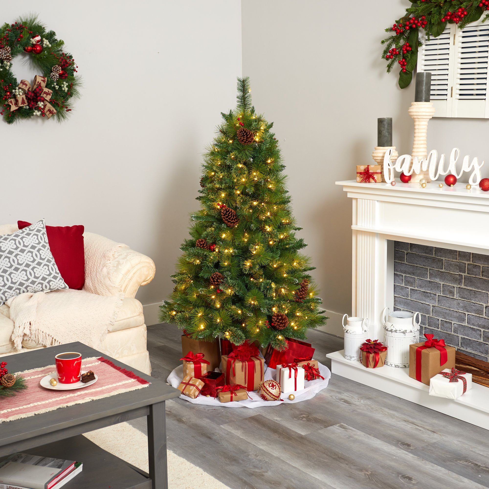 5’ Montana Mixed Pine Artificial Christmas Tree with Pine Cones, Berries and 250 Clear LED Lights