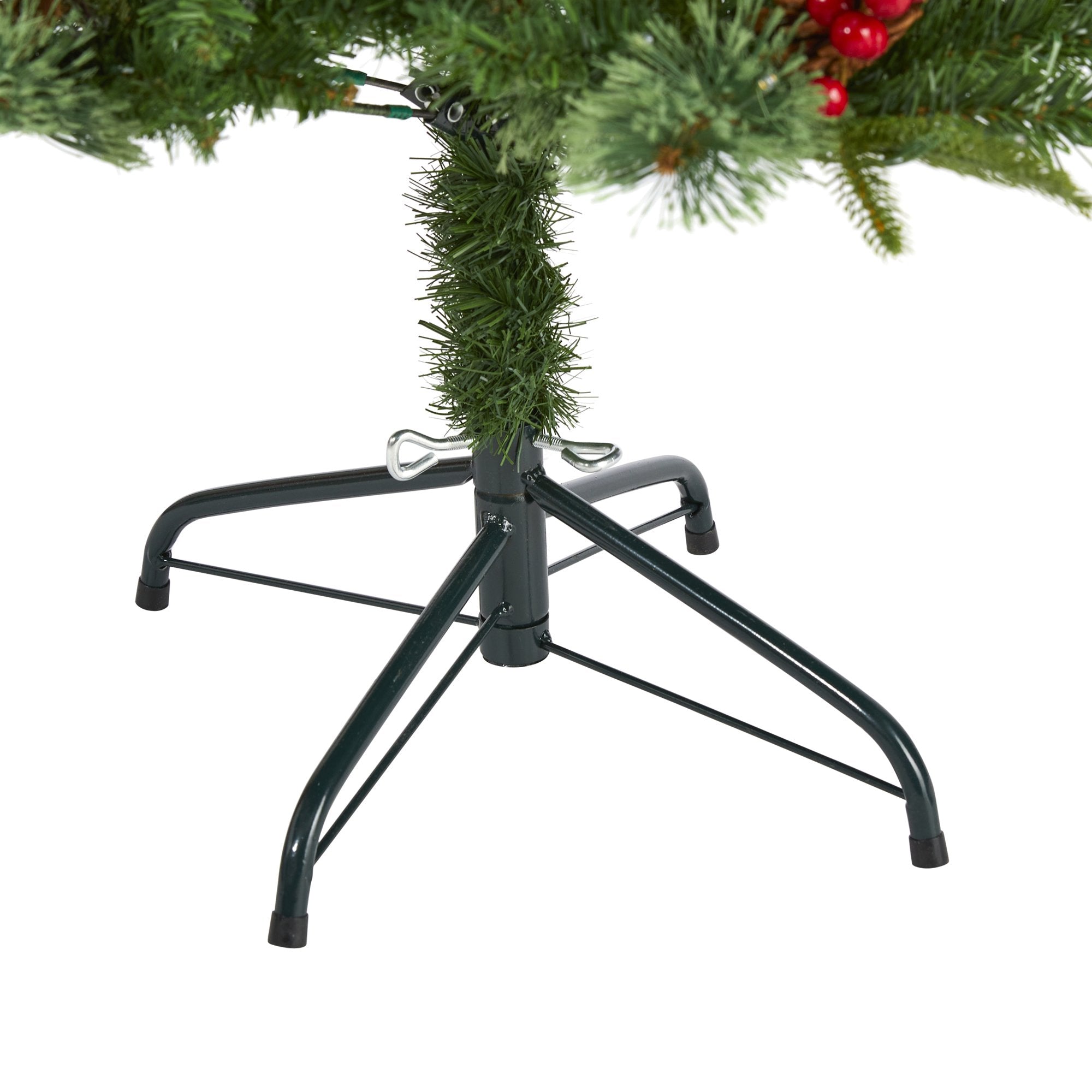 5’ Norway Mixed Pine Artificial Christmas Tree with 200 Clear LED Lights, Pine Cones and Berries