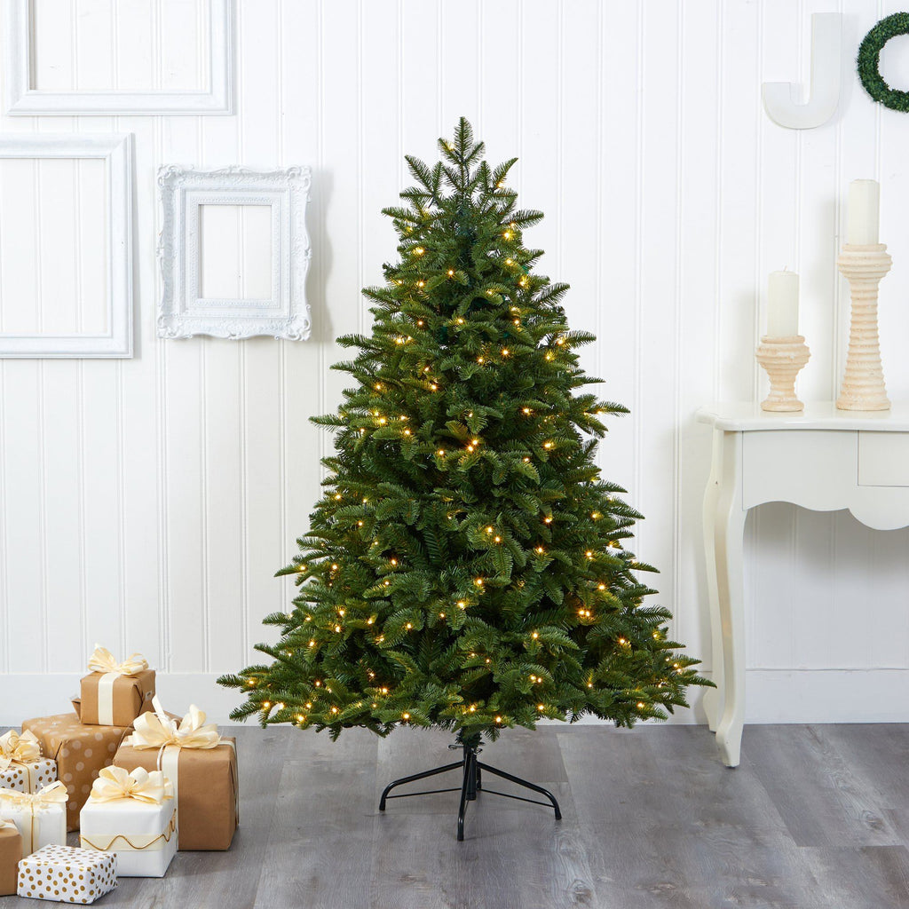 5’ Wyoming Fir Artificial Christmas Tree with 250 Clear LED Lights and 630 Bendable Branches