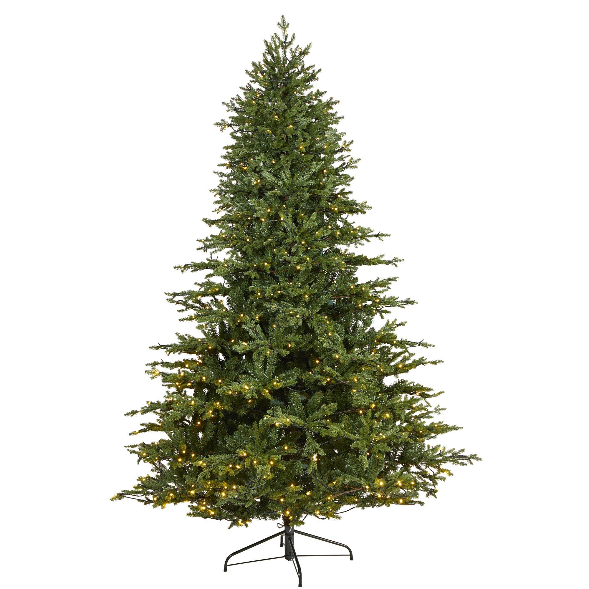 7.5’ Wyoming Spruce Artificial Christmas Tree with 650 Clear LED Lights and 1701 Bendable Branches