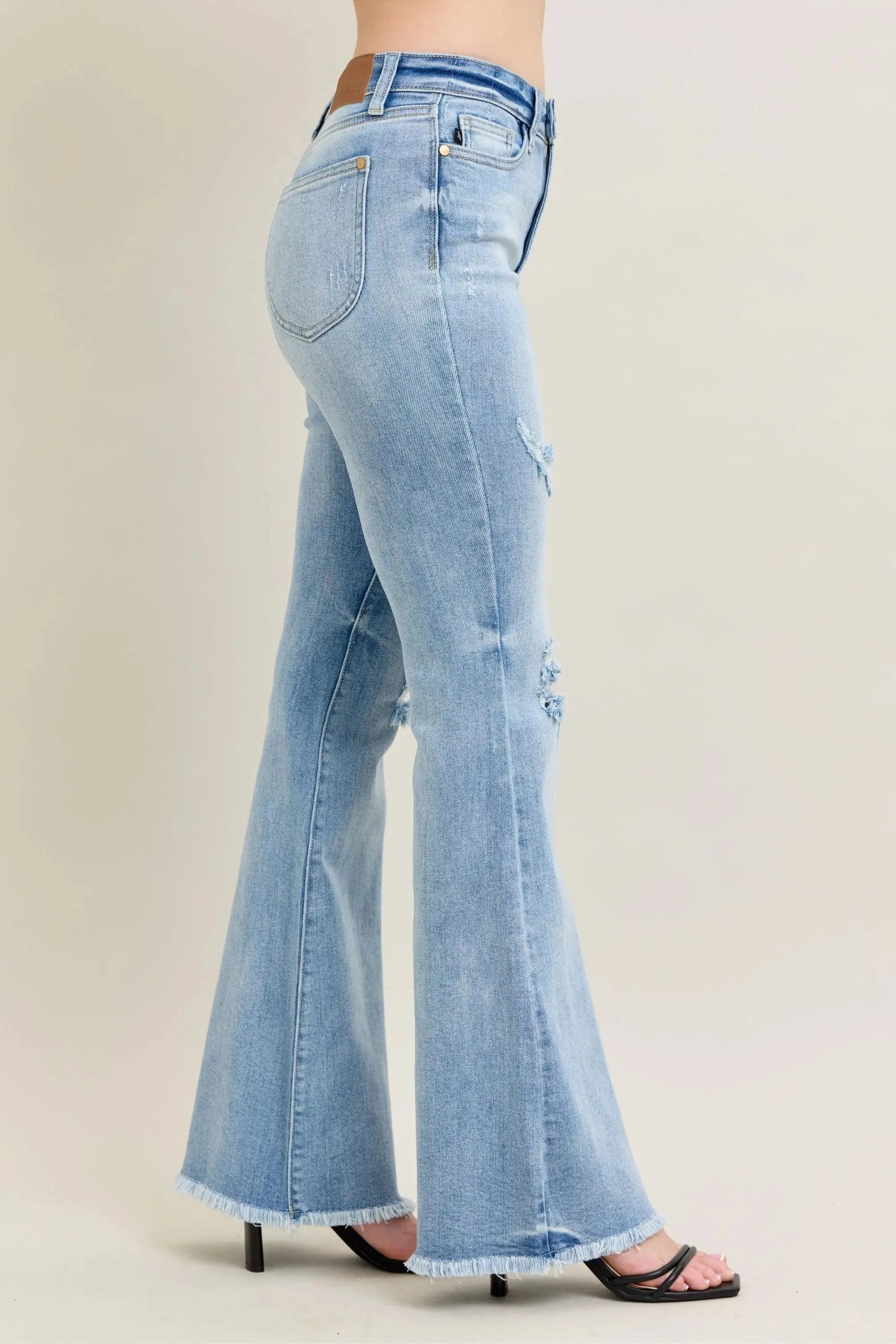 Judy Blue Jeans - Plus Size High Waist Flare Leg w/ Shield Pockets