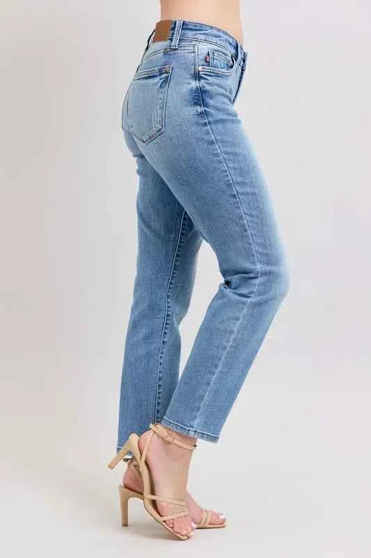 Judy Blue Plus Size Slim Jeans Mid Rise Vintage Wash with Cell Phone Pocket Women's Jeans