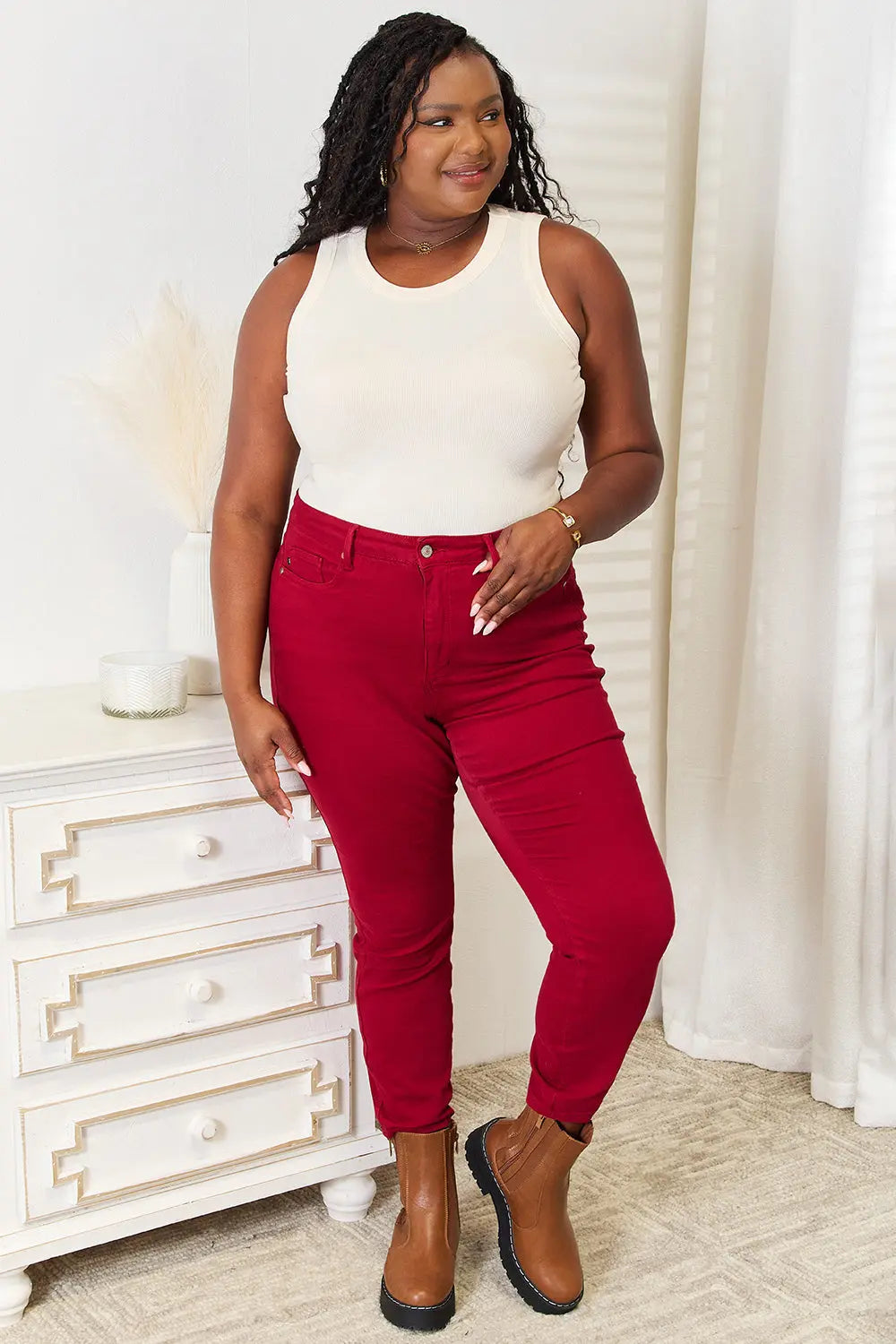 Basic Bae Full Size Round Neck Sleeveless Women's Tank Top