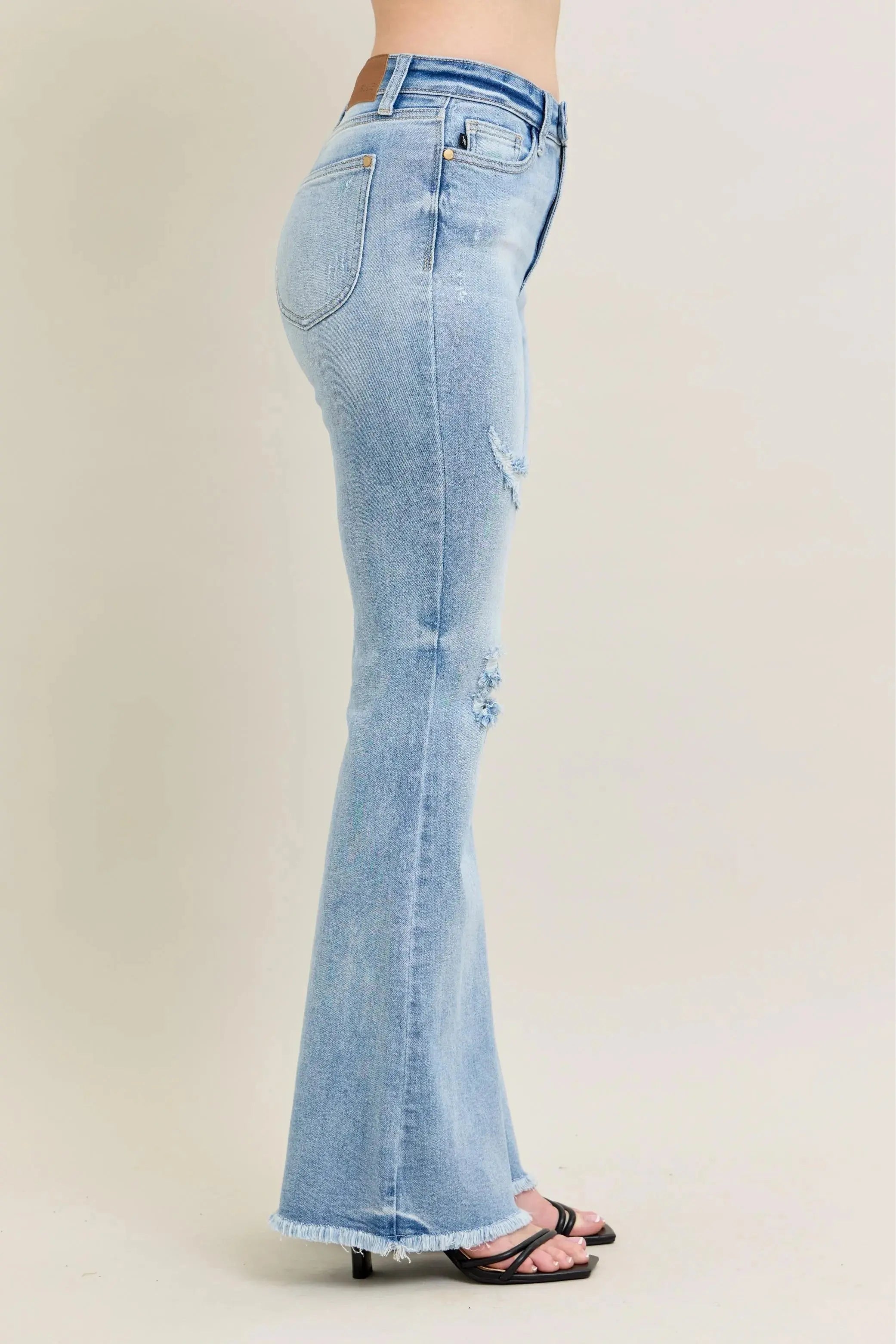 Judy Blue Jeans - Plus Size High Waist Flare Leg w/ Shield Pockets