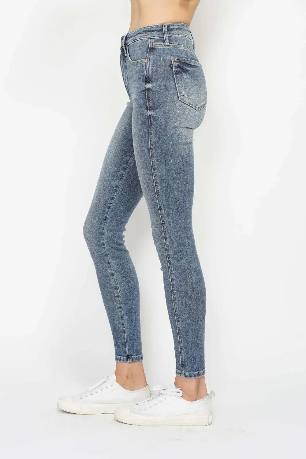 Full Size Tummy Control Contrast Wash Skinny Leg Judy Blue Jeans