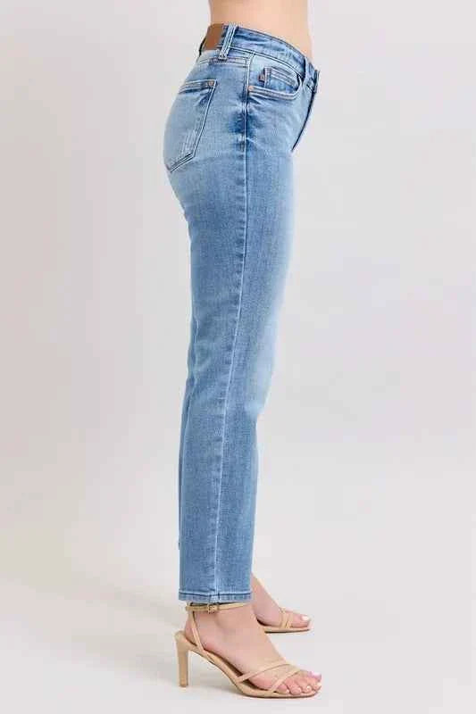 Judy Blue Plus Size Slim Jeans Mid Rise Vintage Wash with Cell Phone Pocket Women's Jeans