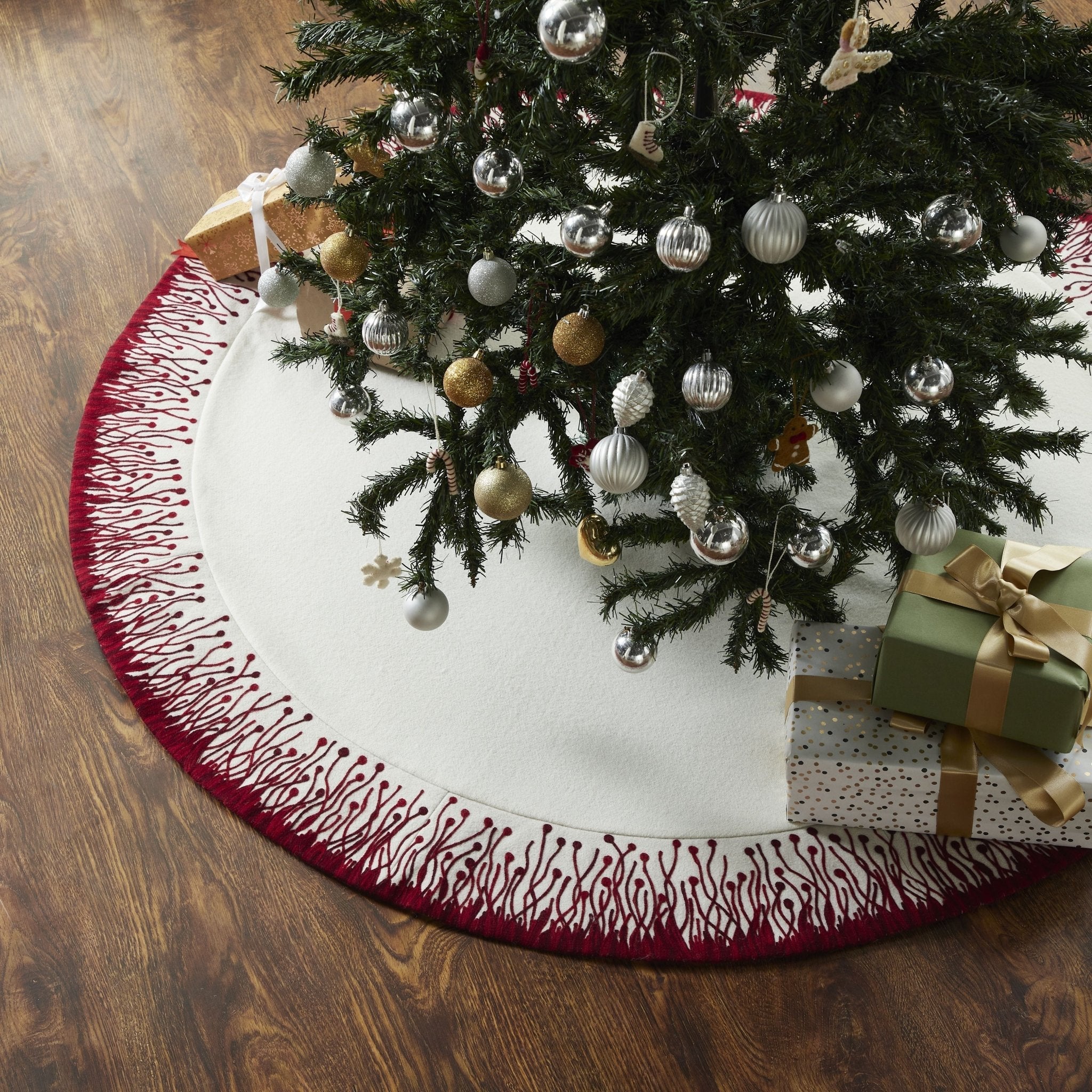 Handmade Flora Wool Christmas Tree Skirt 60" Arcadia Home