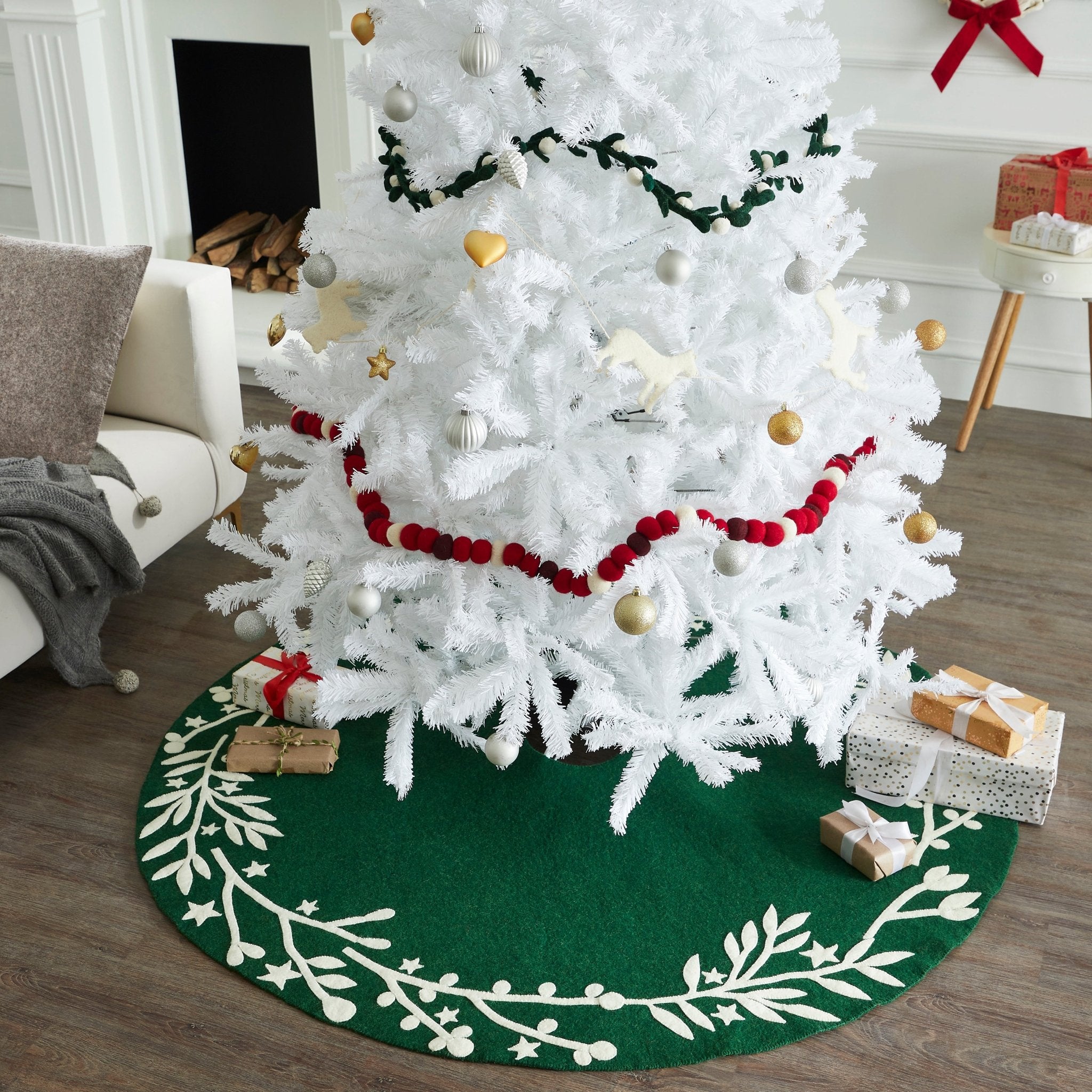 Handmade Felt Cream Branches and Stars Green Christmas Tree Skirt 60" Arcadia Home