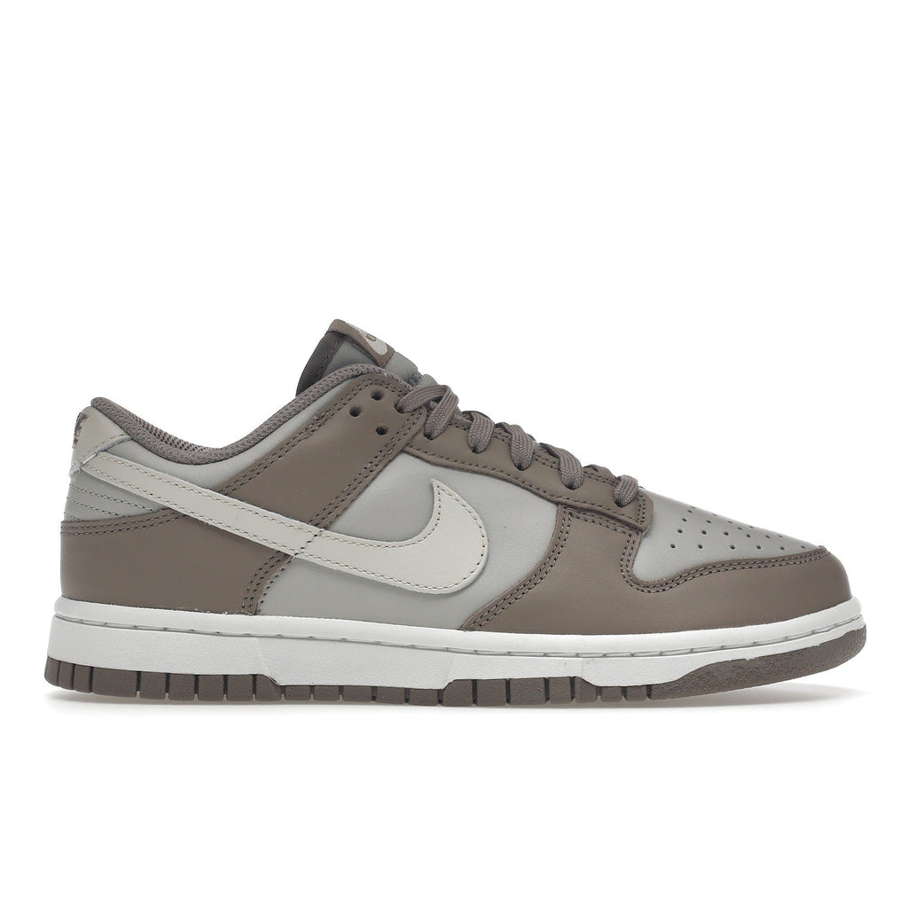 Nike Dunk Low Bone Beige (W)