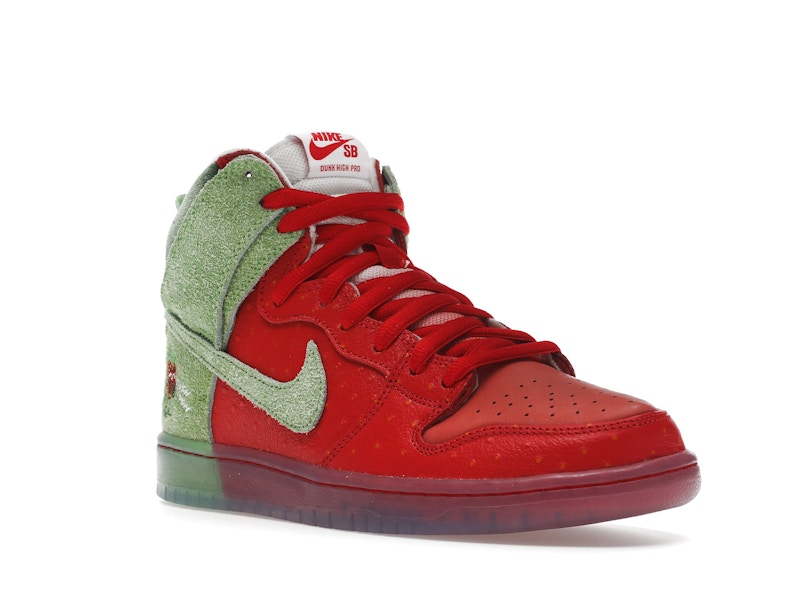 Nike SB Dunk High "Strawberry Cough"