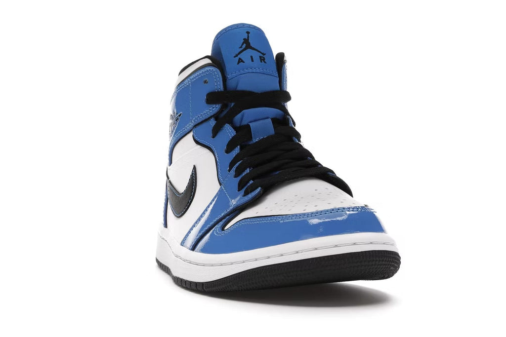 Air Jordan Retro 1 Mid "Signal Blue"