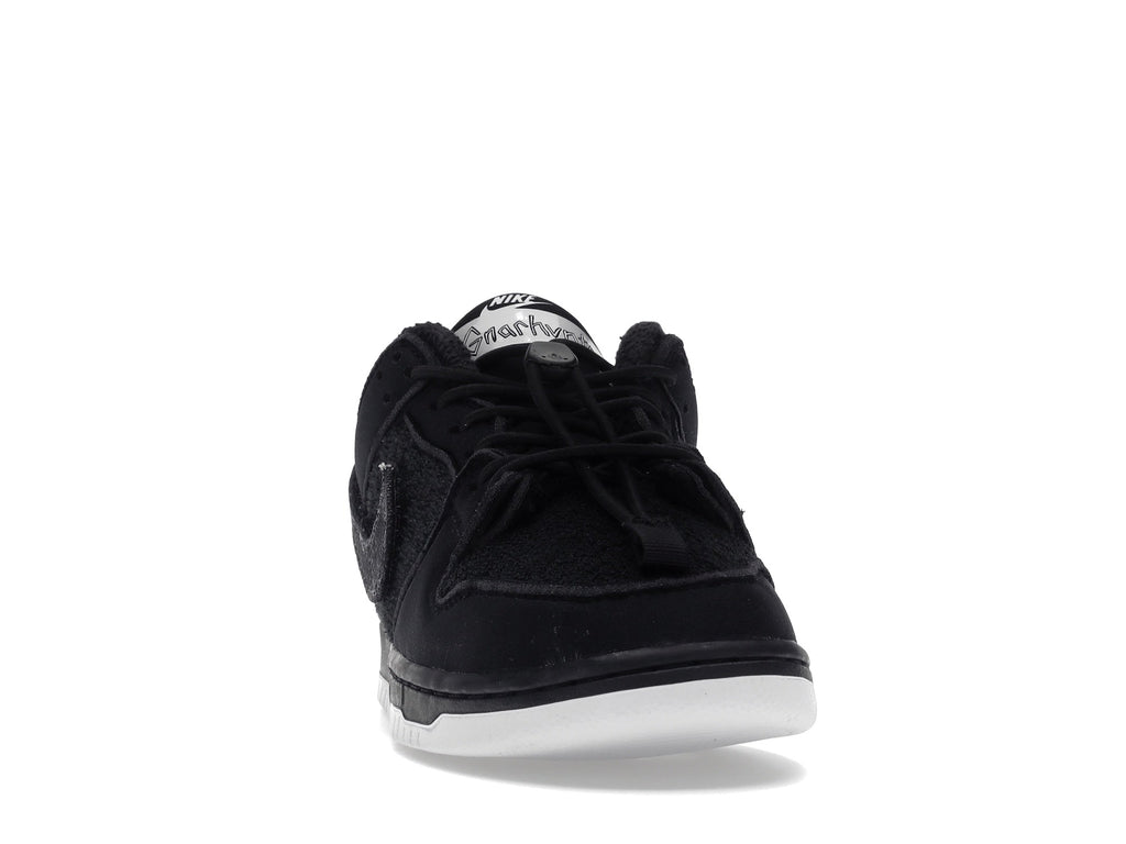 Nike SB Dunk Low "Gnarhunters"