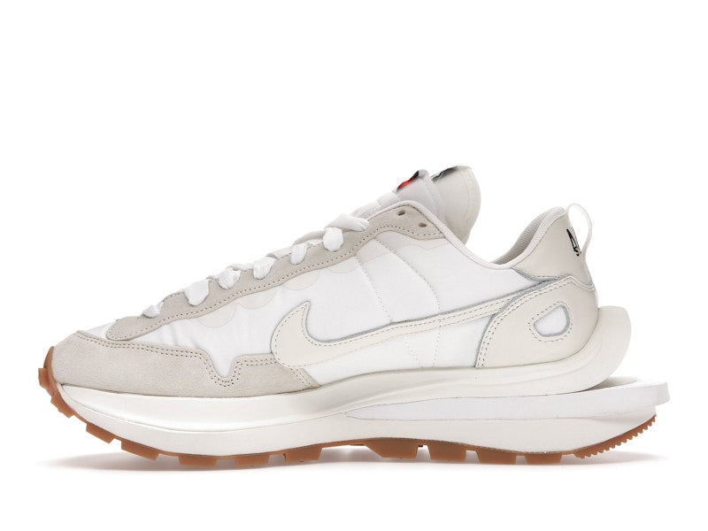 Nike Vaporwaffle sacai "Sail Gum"