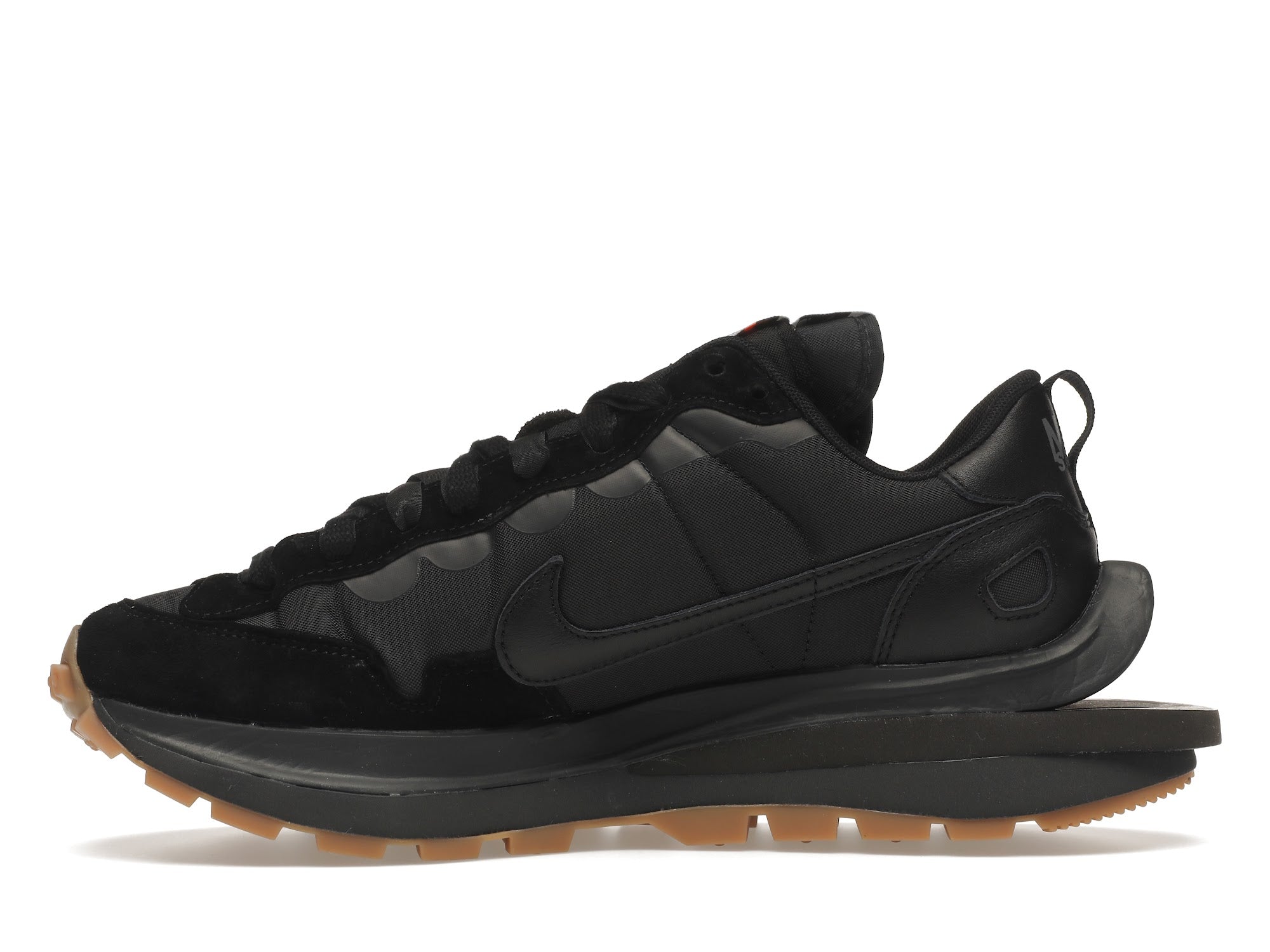 Nike Vaporwaffle Sacai "Black Gum"