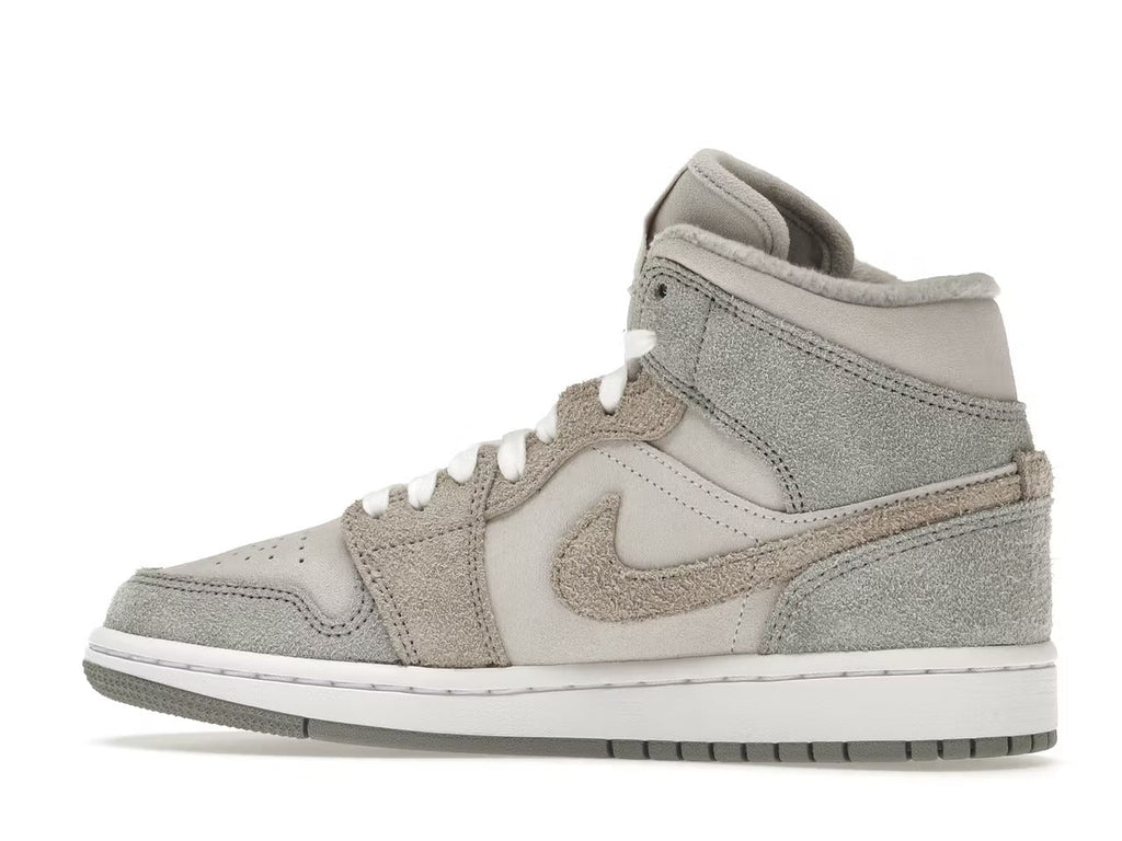 Air Jordan 1 Mid SE "Particle Grey" (W)