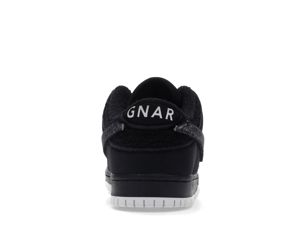 Nike SB Dunk Low "Gnarhunters"