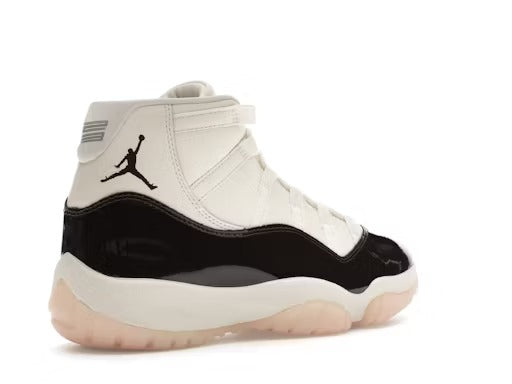 Air Jordan Retro 11 Neapolitan (Women's)