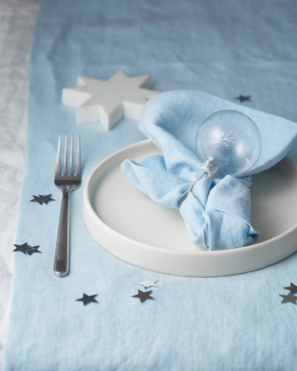 Soft Linen Table Runners