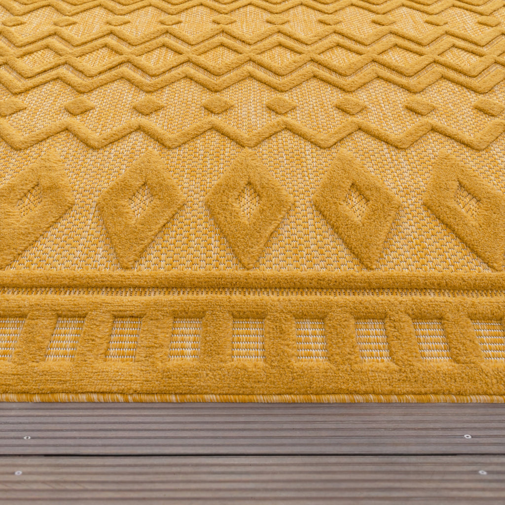 Indoor Outdoor Rug Livorno Geometric Trellis Pattern In Yellow