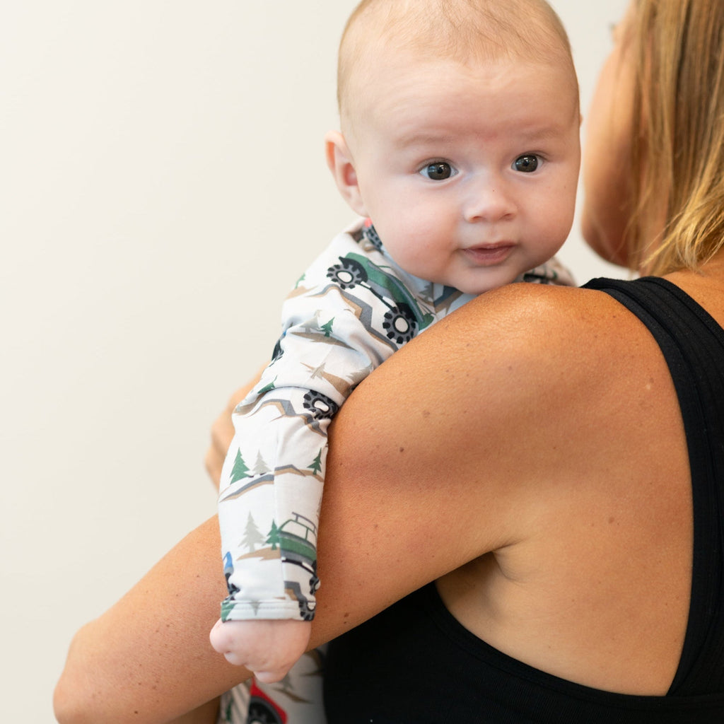 Over the River Zipper Footie