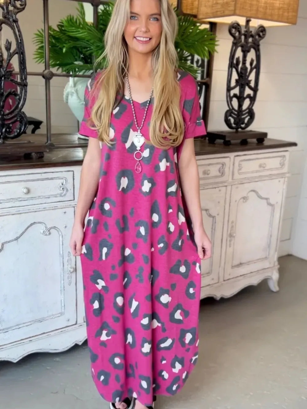 Printed pocket slit V-neck short sleeved long skirt for women