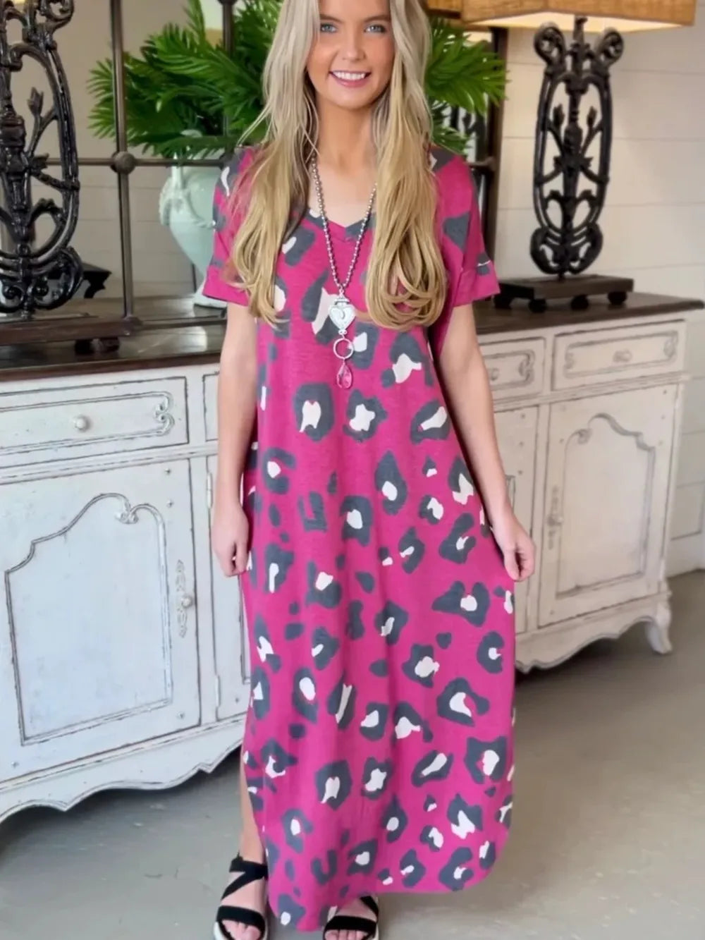 Printed pocket slit V-neck short sleeved long skirt for women