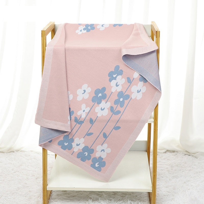 Knitted Beautiful Flower Soft Baby Blanket, Perfect For Newborn Boys And Girls