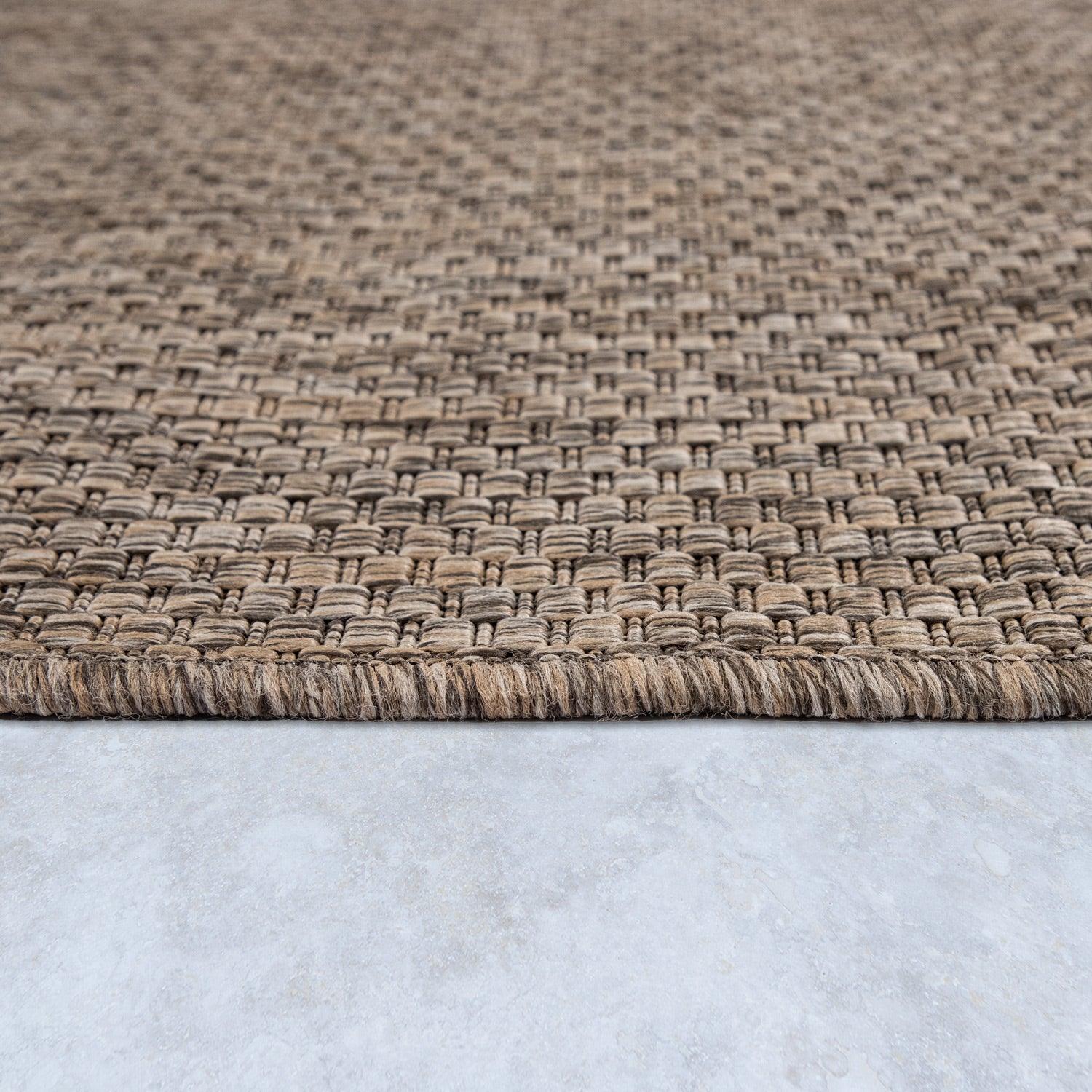 Solid Outdoor Rug for Patio or Balcony weatherproof in Mottled Brown