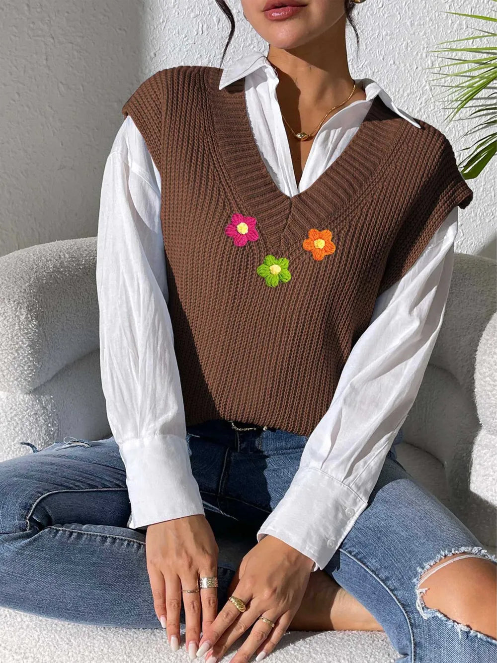 Spring and Autumn V-neck Simple Vest Hand Hook Flower Splicing Machine Woven Sweater Clip