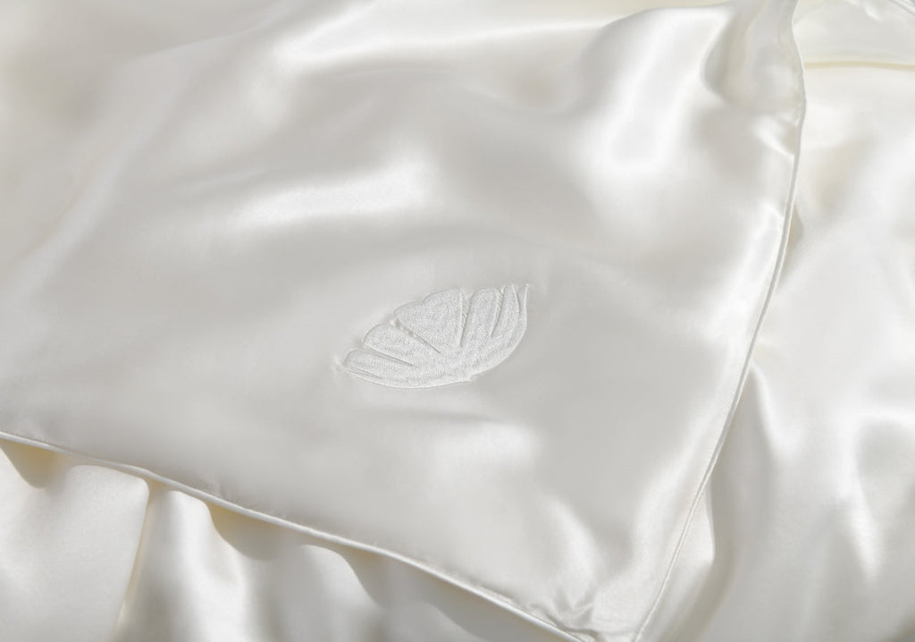 Silk Filled Comforter with Silk Shell by La Seta