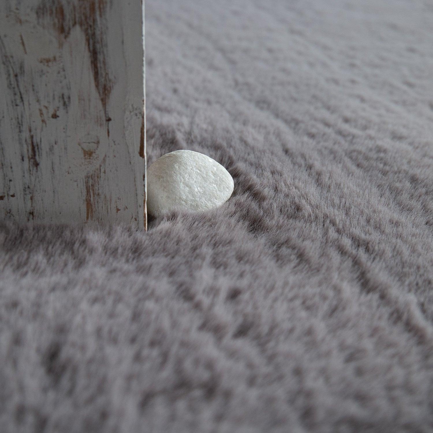 Super Soft Area Rug Fluffy High Pile Cosy Luxurious Touch in Solid Anthracite