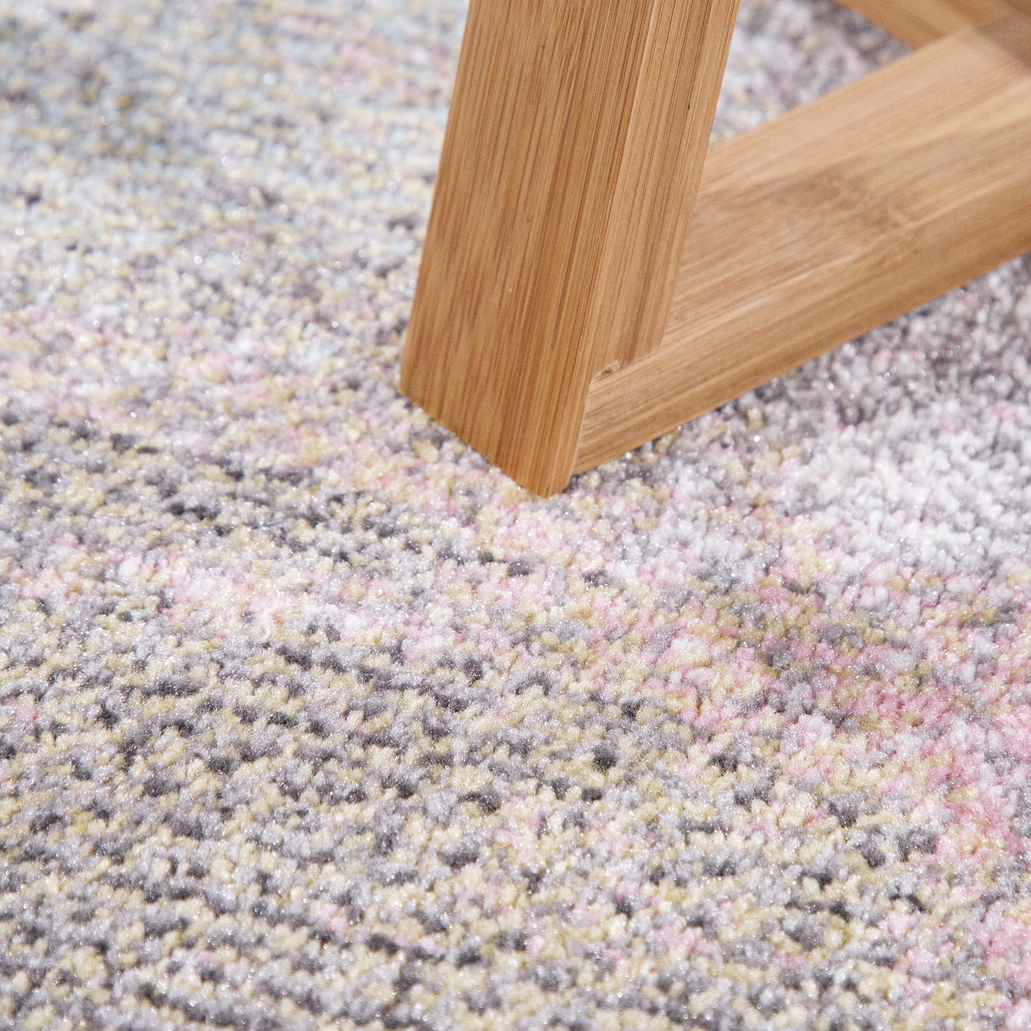 Modern Area Rug Mero Abstract Design in Multicolor