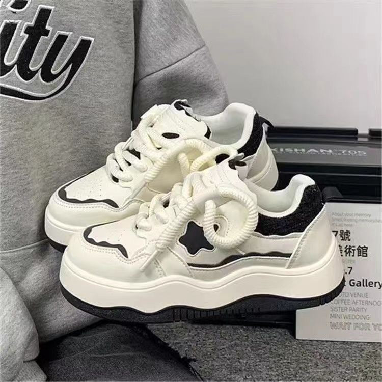 Thick soled color blocked white shoes for women, casual lace up sports board shoes for women, Instagram trendy