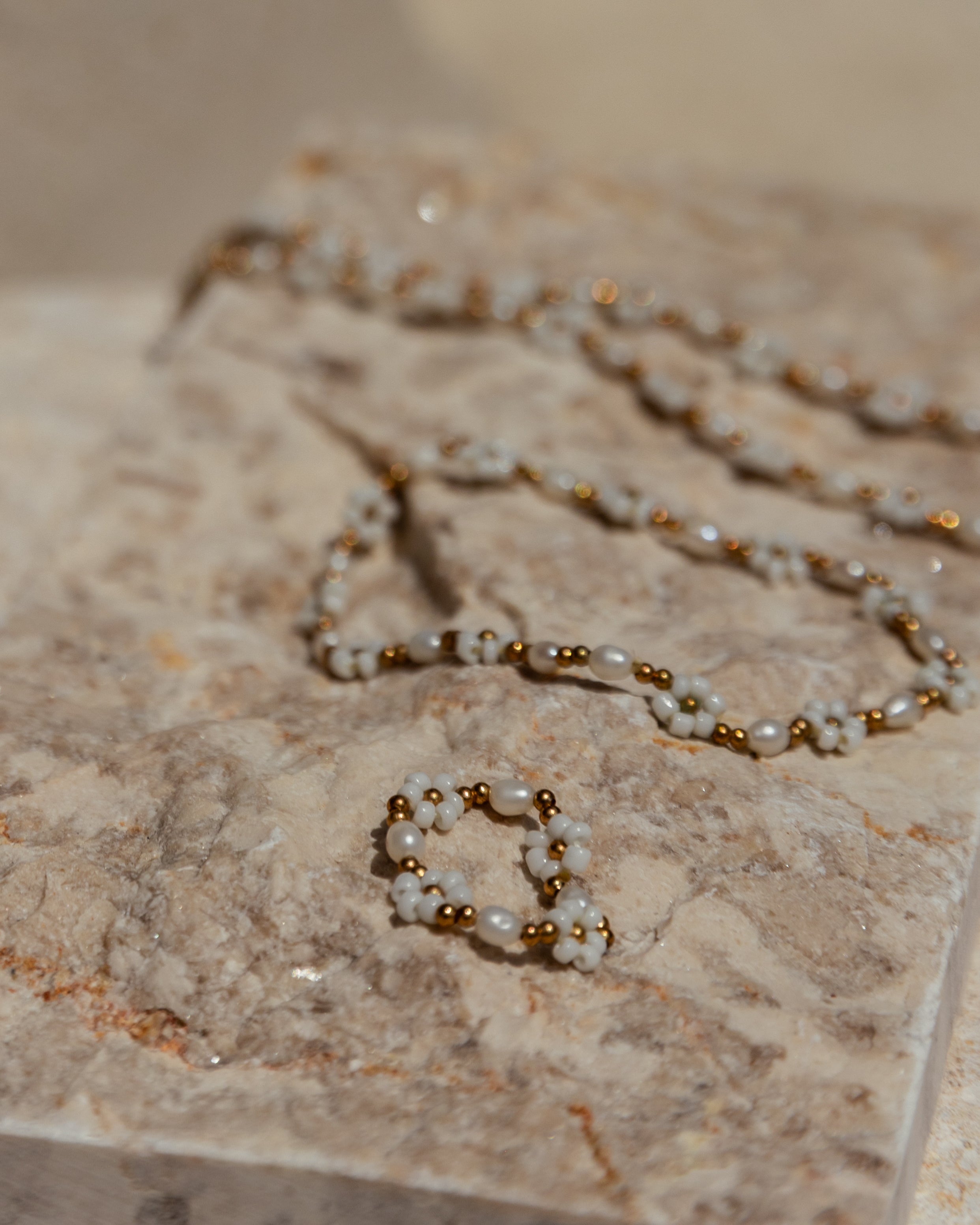 Freshwater Pearl and Flower Beaded Bracelet