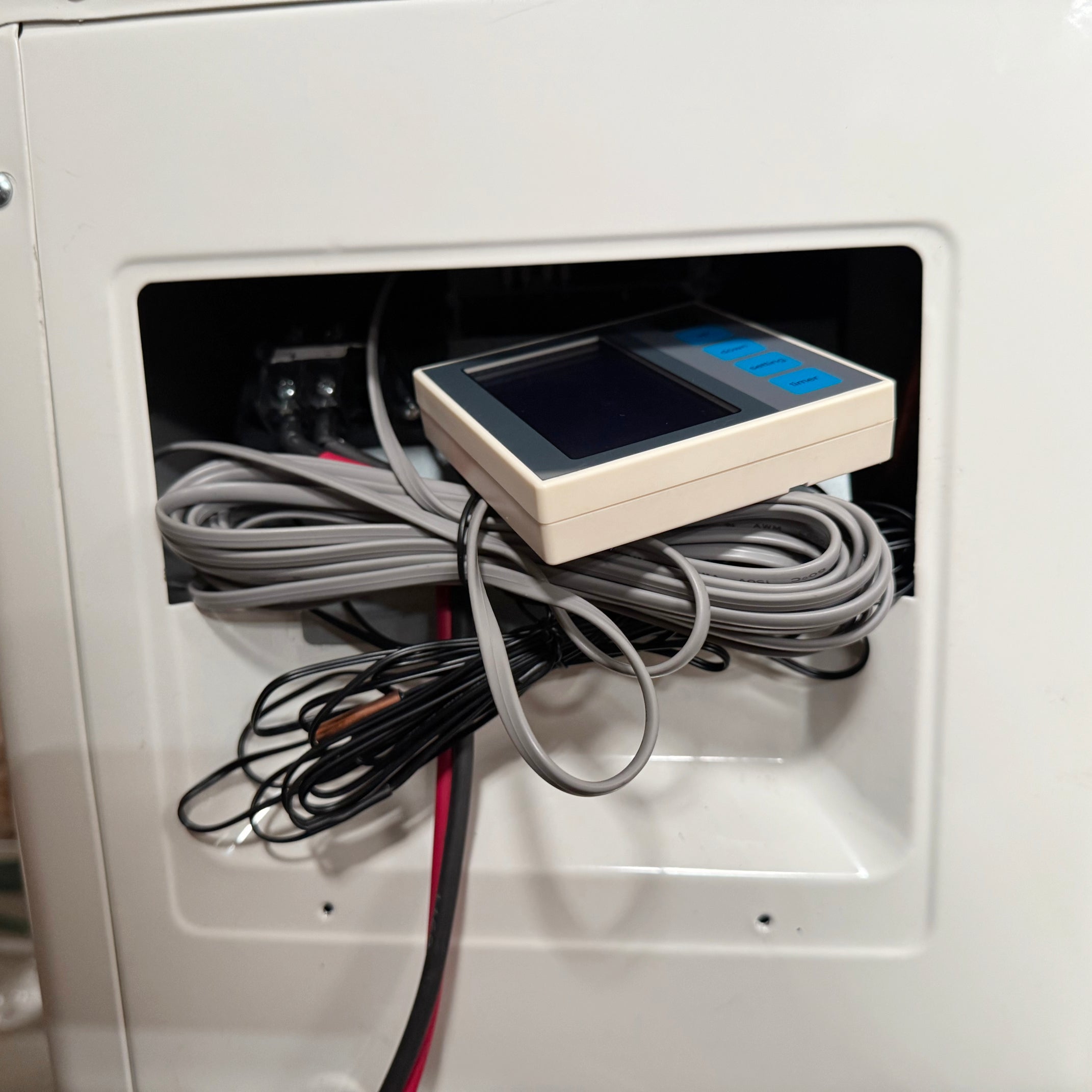 48V DC 24,000 BTU/h (2 Ton) Water Heat Pump Chiller/Heater