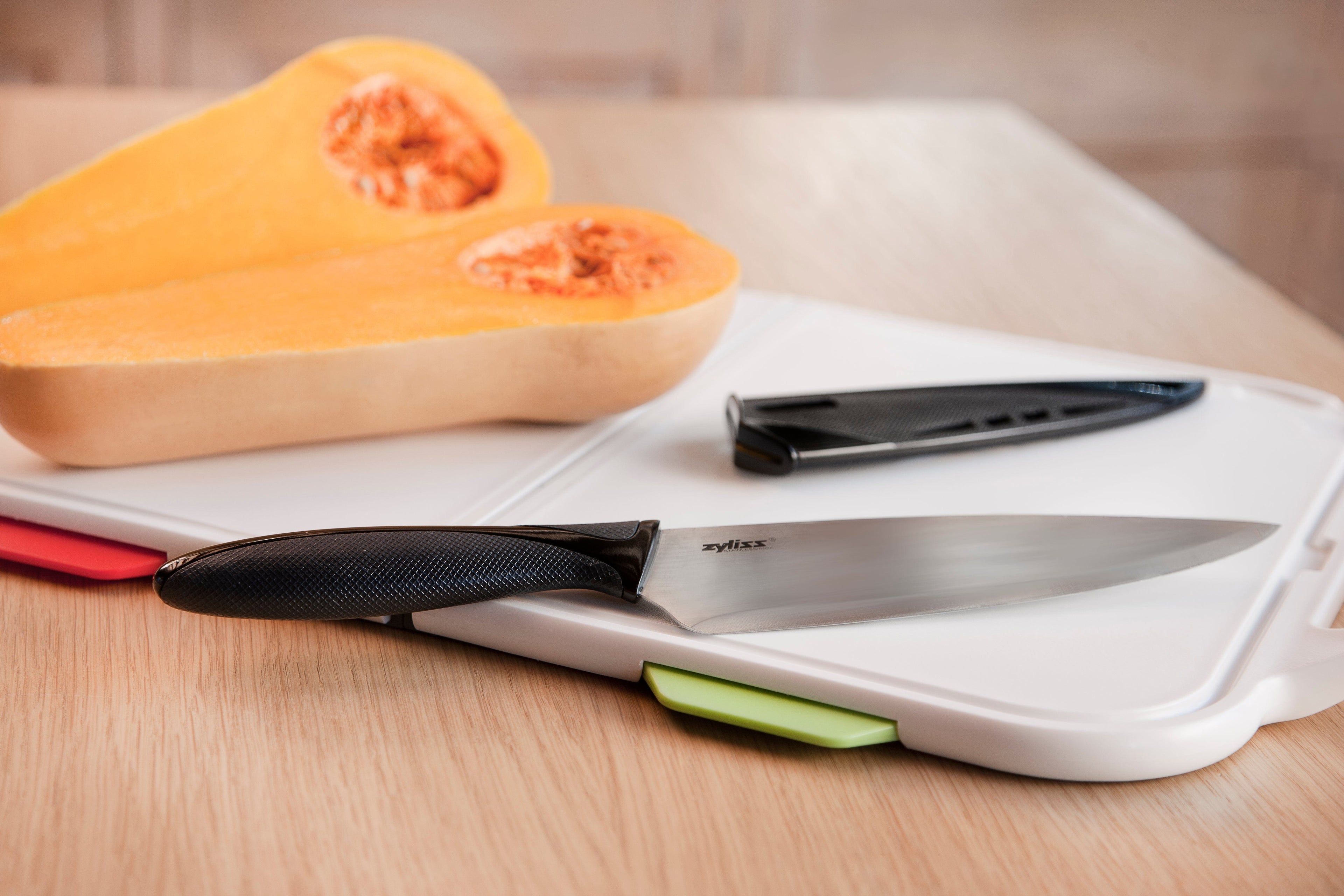 Zyliss Chefs knife with sheath stainless steel blade